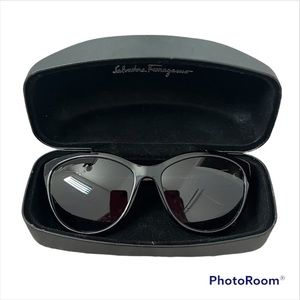 Salvatore Ferragamo Classic Sunnies